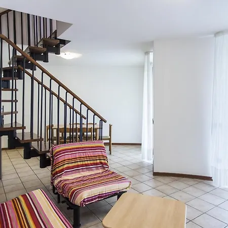 Villaggio Calycanthus * 比比翁