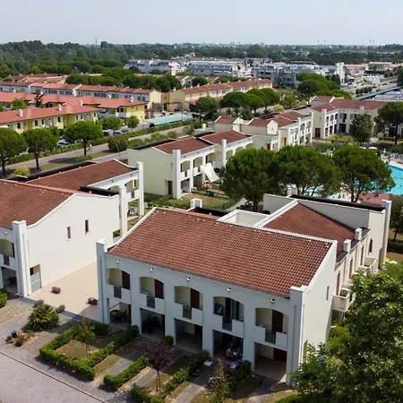 Villaggio Calycanthus *