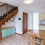 Apartment Villaggio Calycanthus
