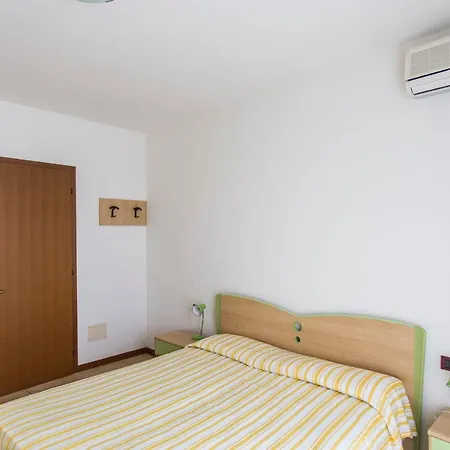 Апартаменты Villaggio Calycanthus Бибионе