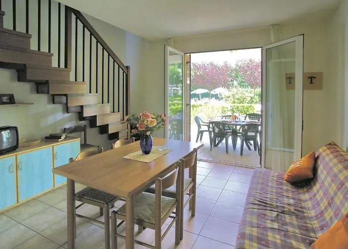 Villaggio Calycanthus